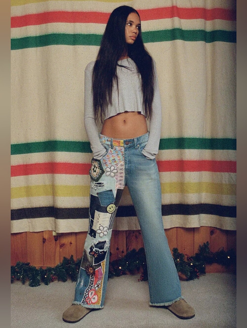 Urban Outfitters BDG DIY Craft Flare Patchwork Embroidered Boho Jeans Sz 28